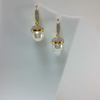 Pearl Hanging Earrings