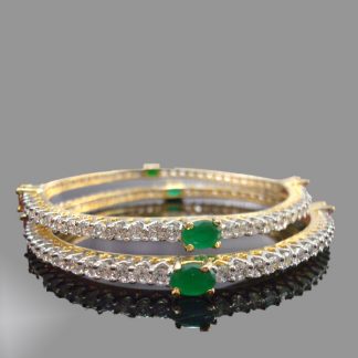 Ruby Emerald Sleek Designer Bangle, Emrerald side look