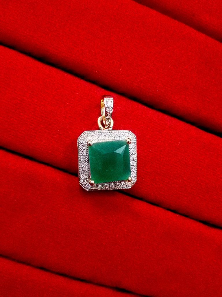 Daphne Emerald Square Shape AD Set Pendant for Gift for wife