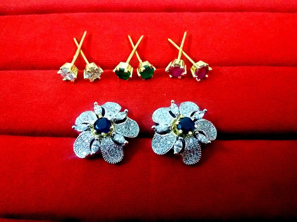 Daphne Four Color Changeable AD Flower Earrings for Women - Blue Sapphire