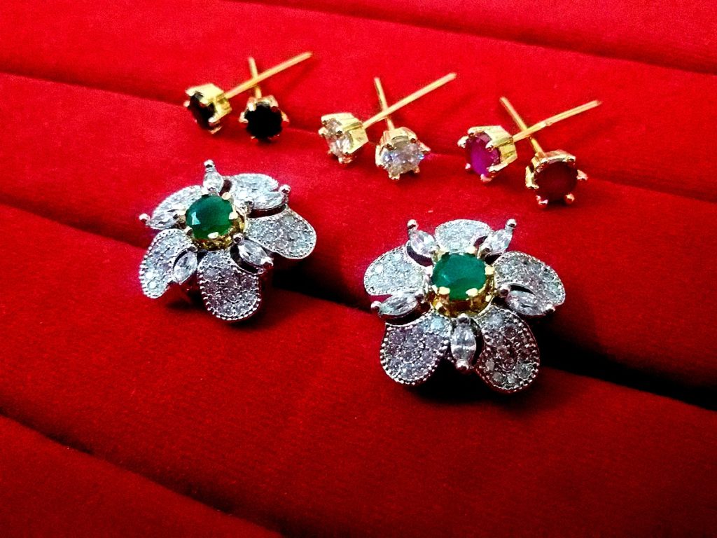 Daphne Four Color Changeable AD Flower Earrings for Women - Emerald