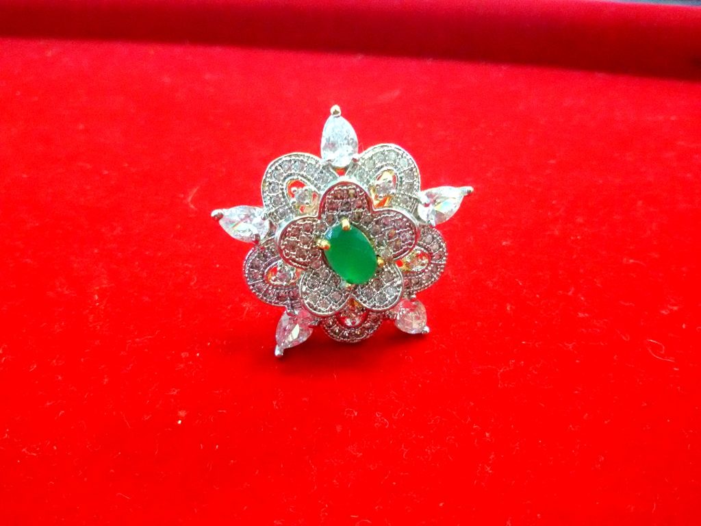 Buy Flower Diamond Ring Designs Online in India | Candere by Kalyan  Jewellers