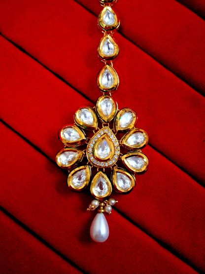 Daphne Traditional AD Kundan Carving Maang Tikka with Pearl - CLOSE UP VIEW