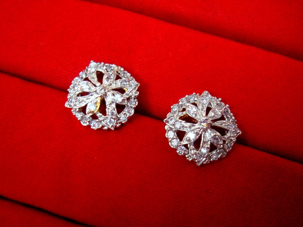 DAPHNE SPARKLING ZIRCON APPEALING ROUND EARRINGS FOR WOMEN