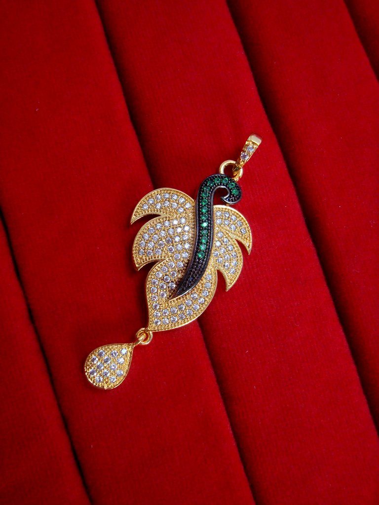 Daphne Designer Golden Green Leaf Zircon Pendant for Anniversary Gift
