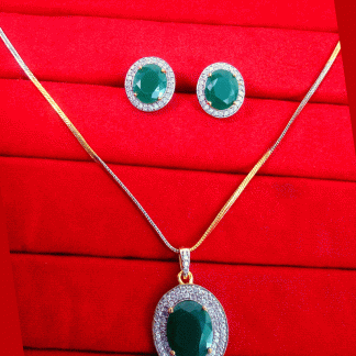 ZR34 Daphne Fascinating Zircons Emerald Pendant and Earrings Special Gift For WIfe close up