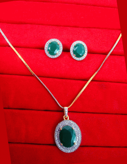 ZR34 Daphne Fascinating Zircons Emerald Pendant and Earrings Special Gift For WIfe close up