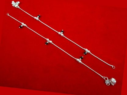 AN14 Daphne Silvery Traditional Classy Anklets Pairs for Women Full Look