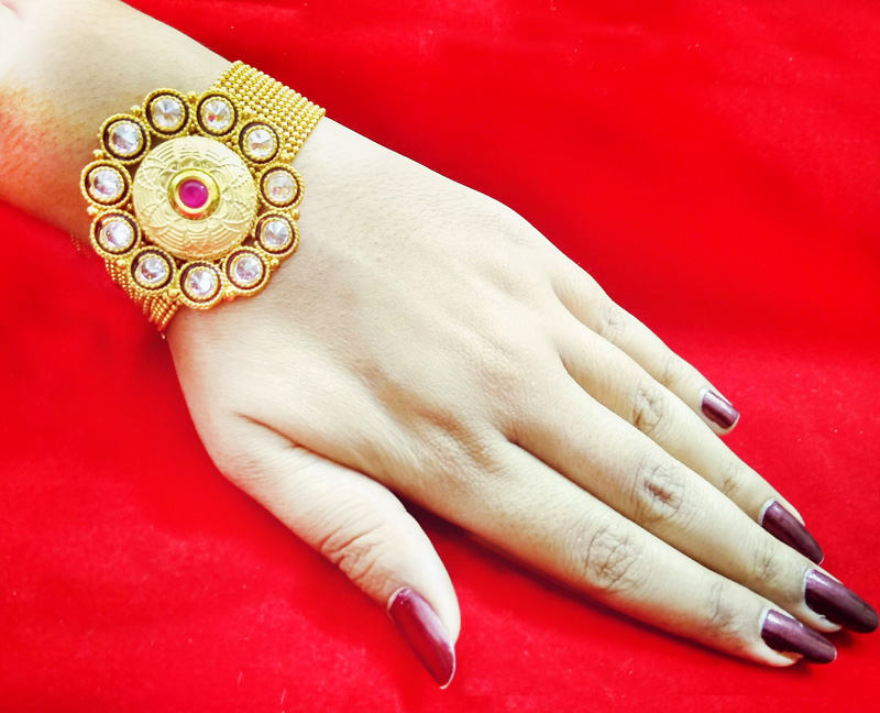 Adjustable Kundan Bracelet Gold Plated Flower Polki Bracelet Ethnic  Traditional Jewelry Shiny High Quality Wedding Bridesmaid Bracelet - Etsy