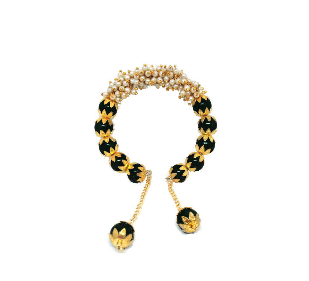 BR89- Black Beads