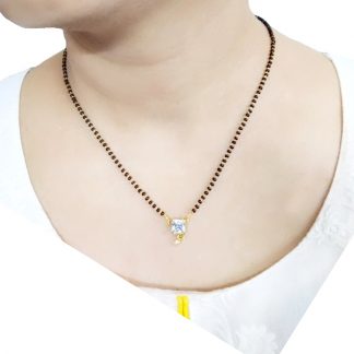 ME181P Daphne Minimalist Cute Square Mangalsutra For Women