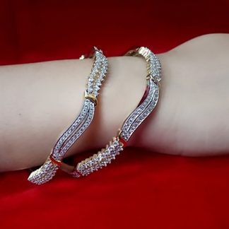 B23 Daphne Fashionable Zircon Glitter Curved Bangles For Deepawali Special
