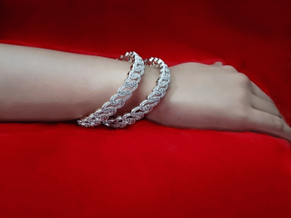 B7 Daphne Glamourous Style Silvery Bangles Wedding Wear