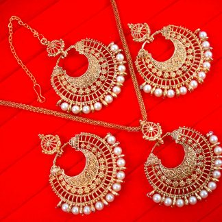 NA94W Daphne Round White Beads Party Wear Necklace Earring With Maang Tikka