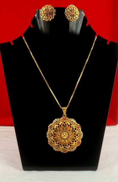 South Indian Fashion Jewelry Ethnic Gold Plated Big Pendant Earring Set GP11