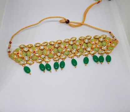 Designer Flower Shape Choker Greeen Onyx Necklace For Bridals NH39