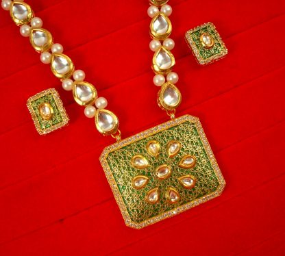 Traditional Indian Style Green Zircon Pendant With Handmade Leaf Pearl Chain Christmas Gift For Wife Nh70