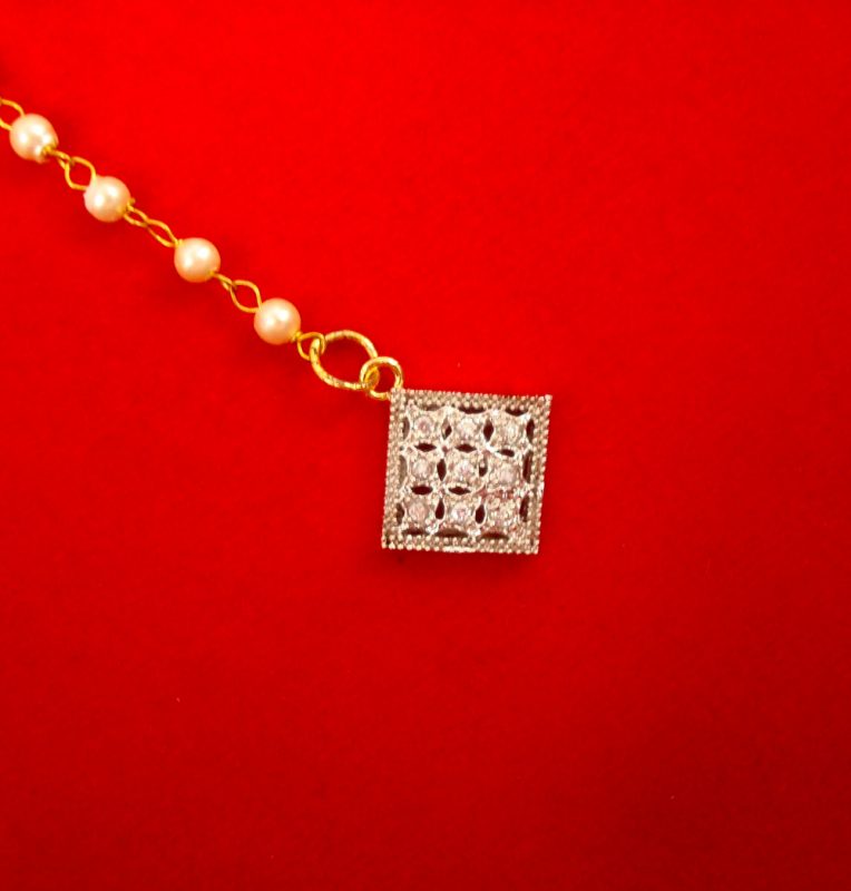 Imitation Jewelry Wedding Wear Royal Touch Golden Zircon Small Maang Tikka Christmas Celebration ZMG40