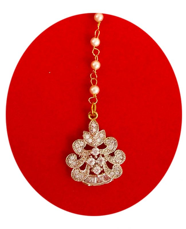 Imitation Jewelry Wedding Wear Royal Touch Golden Zircon Small Maang Tikka Christmas Celebration ZMG46