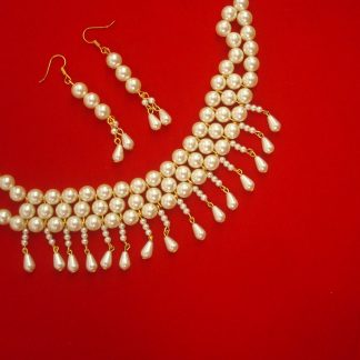 Artificial Classy Creamy Pearl Engagement Wear Necklace Earring Set In Girlish Look For Bridal Shower NH92