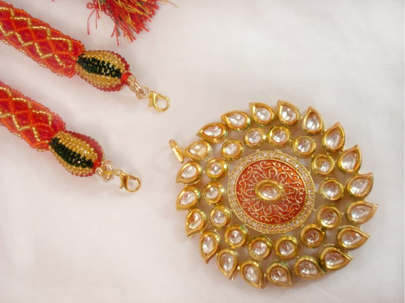 Imitation Jewelry Wedding Wear Traditional Kundan Meenakari Pendant Dori Necklace Earring NH96 