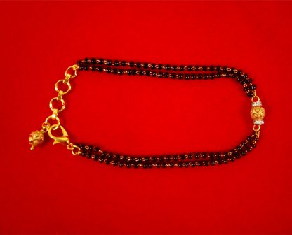 Gold Plated Macrame Bracelet with Black Beads – Estele