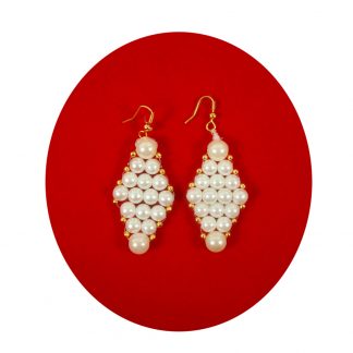 Imitation Jewelry Daily Wear Simple and Stylish White Golden Small Earring Easy To Go With Indo Western Dresses FE96