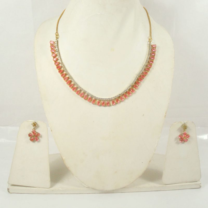 Imitation Jewelry Pretty Zircon Baby Pink Shade Studded Zircon Necklace For Women NH71