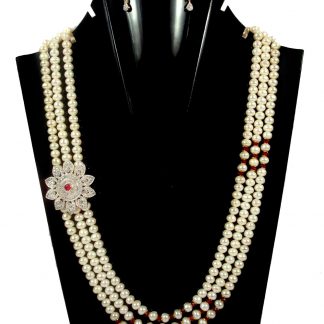 Imitation Jewelry Royal Look Engagement Wear Designer Zircon Brooch with Creamy Pearl Multi Layer Necklace for Women DN42