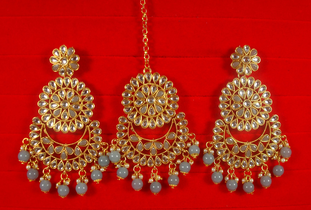 Earrings & Studs | A Beautiful Grey And Silver Earring And Maang Tikka |  Freeup