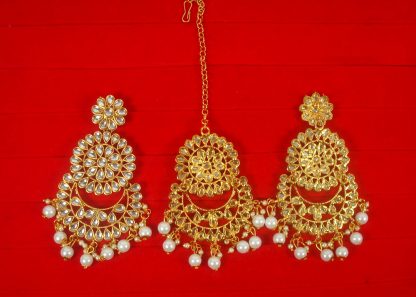 Imitation Jewelry Trending Wedding Wear Designer Golden White Maang Tikka Earring Set For Bridal Back View EM66