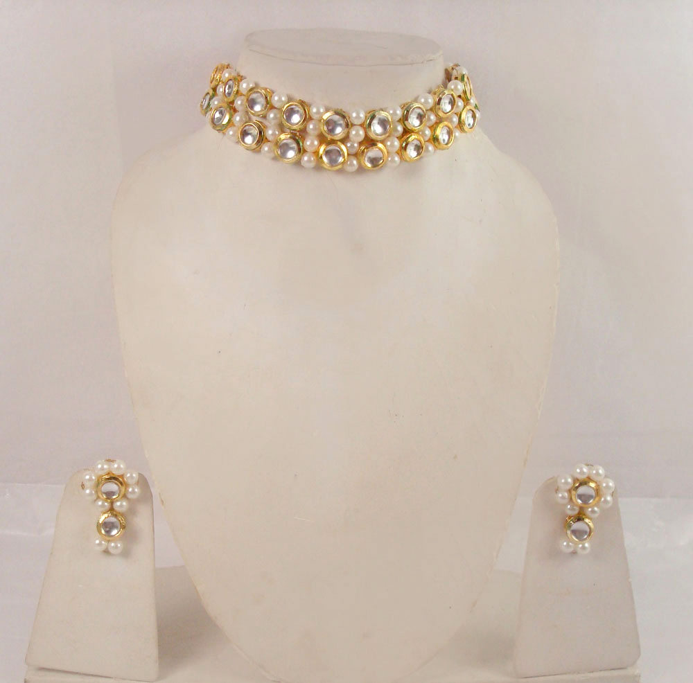 Husna Fashion Jewelry White American Diamond Necklace set with Earring for  women at Rs 2000/set in Mumbai