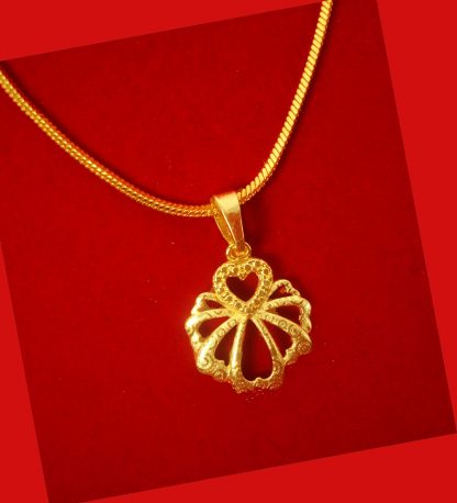 Fashion Jewelry Designer Royal Look Flower Shape Golden Plated Sleek Pendant Chain Gift For Her DC62