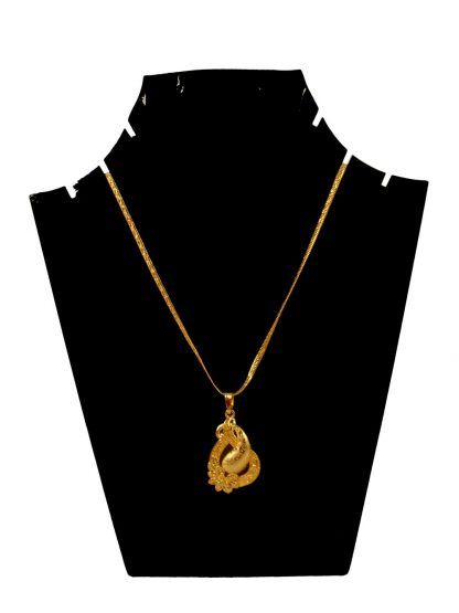 Fashion Jewelry Designer Royal Look Unique Shape Golden Plated Sleek Pendant Chain Gift For Her DC60