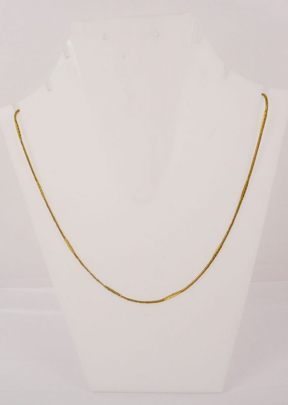 Fashion Jewelry Golden Sleek Light Weighted Royal Look Chain Gift For Her DC41