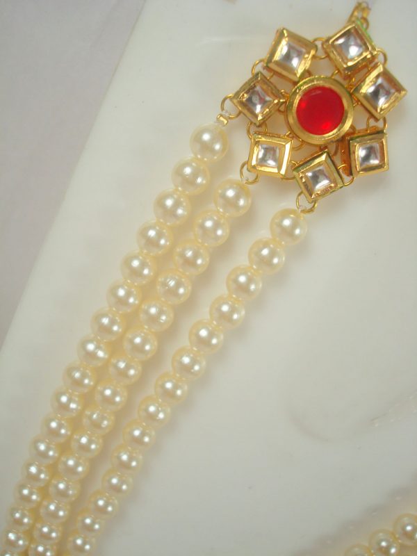 Imitation Jewelry Three Layer Flora Kundan Brooch Royal Pearl Engagement Necklace With Golden Ball DN50